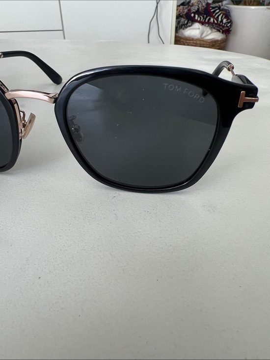 TOM FORD SUNGLASSES - Black Gold - 55m - FT1243-K 20A 55 main image 4